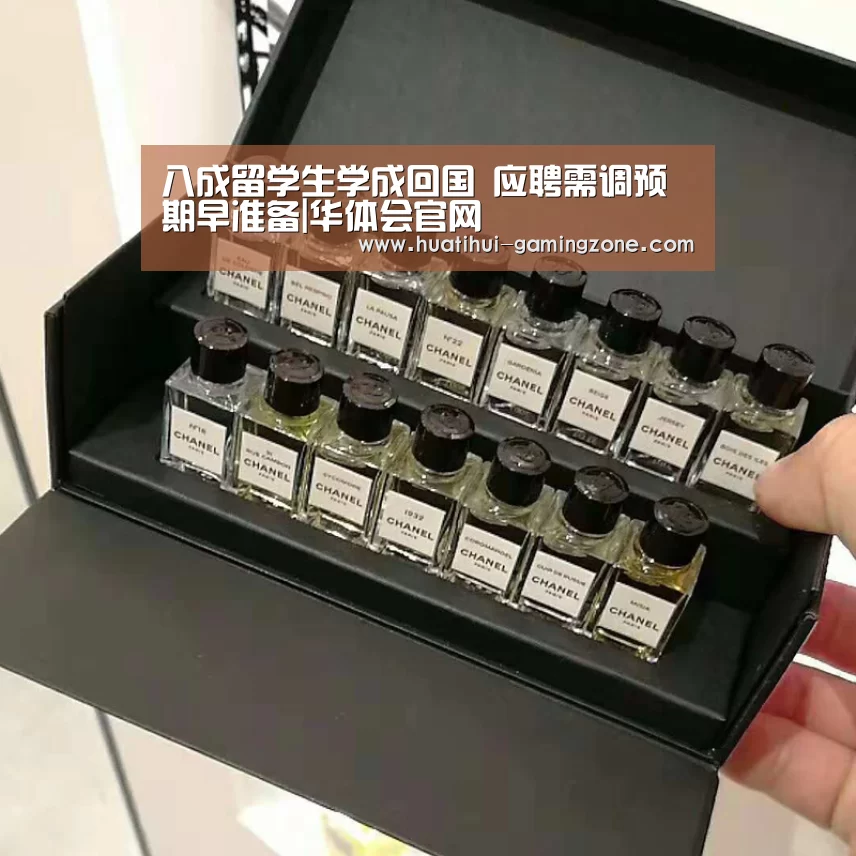 八成留学生学成回国 应聘需调预期早准备|华体会官网(图2) 华体会官方入口